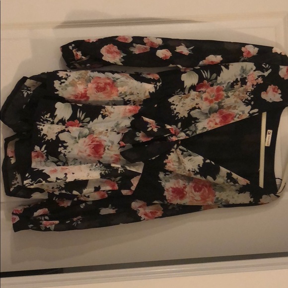 Floral romper - Picture 1 of 4